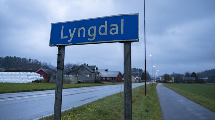 Bildet viser skilt med Lyngdal kommune