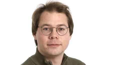 Bildet viser et portrett av Roy Auli Jacobsen