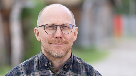 Bildet viser et portrett av Roy-Arne Varsi