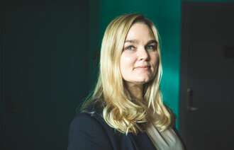 Bildet viser Hanne Charlotte Schjelderup, leder Jordmorforbundet NSF