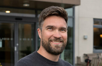Bildet viser et portrett av Rune Wilhelmsen