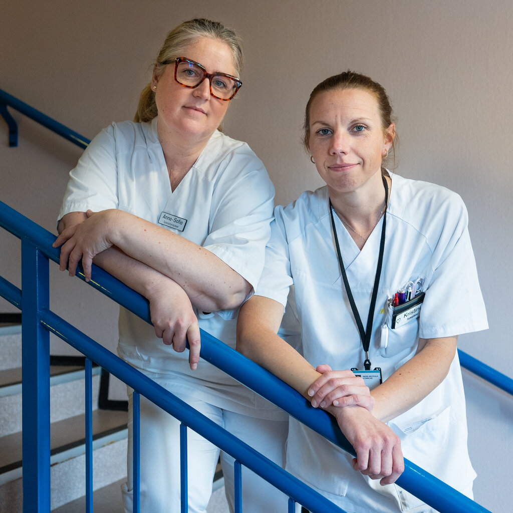 bildet viser Anne-Sofie Løkken og Kristine Hansen