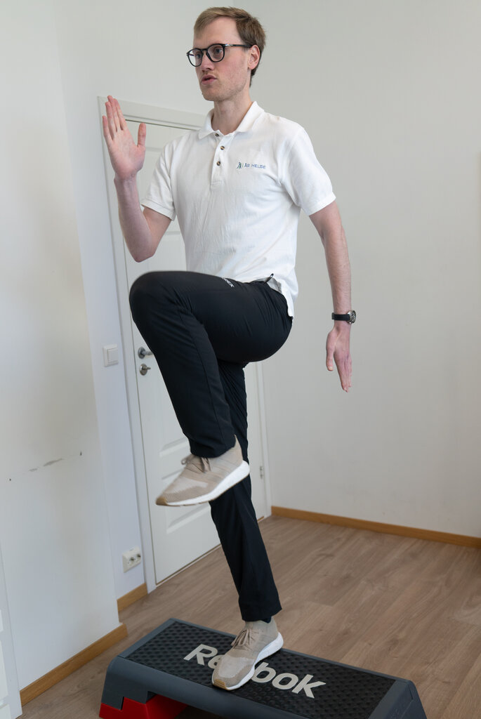 bildet viser øvelse mot fall