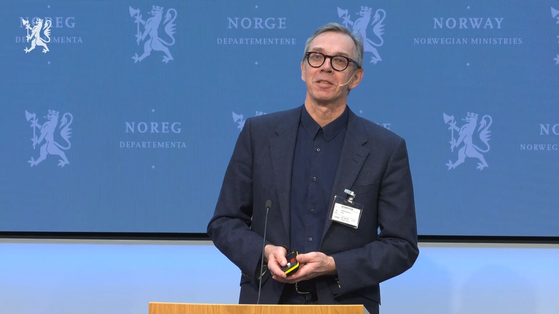 Bildet viser Jon Magnussen fra pressekonferansen Bildet viser Jon Magnussen fra pressekonferansen