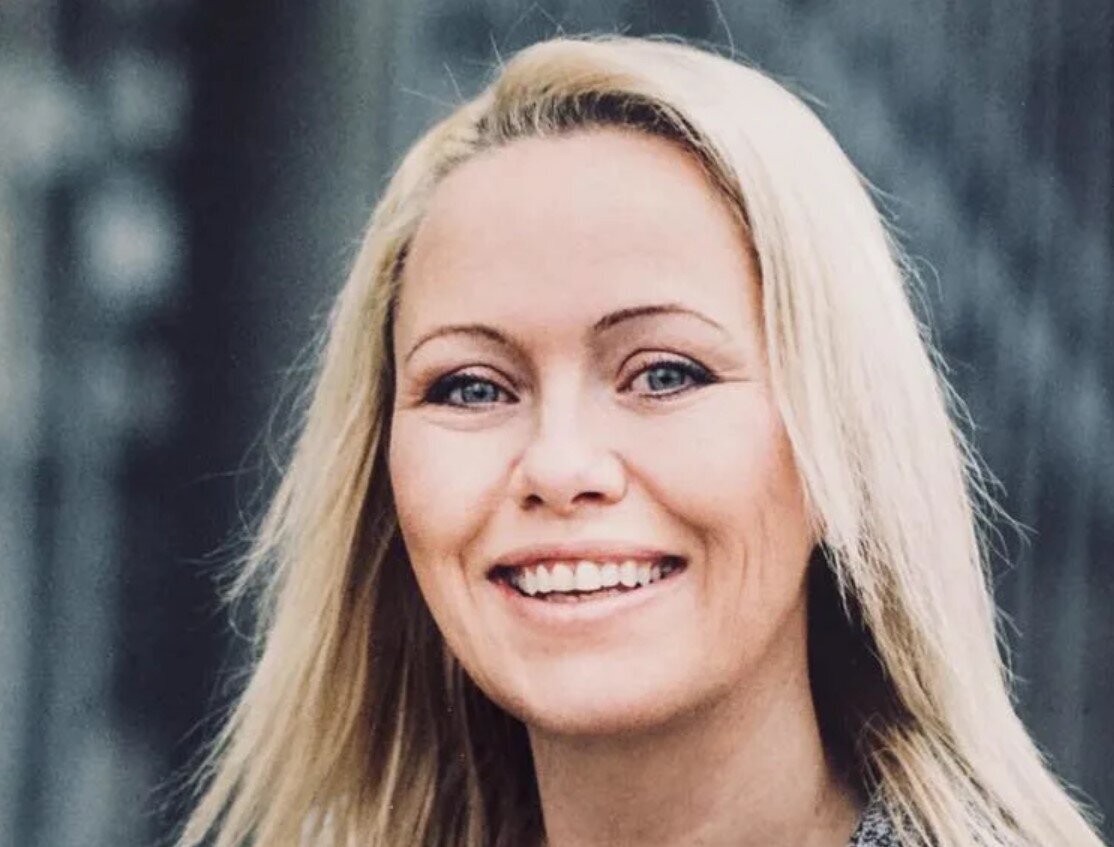 Hilde Helland (H)