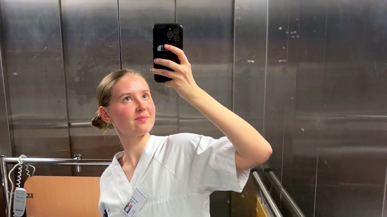 Bildet viser sykepleierstudent Stella Braathen-Reif under praksisstudier