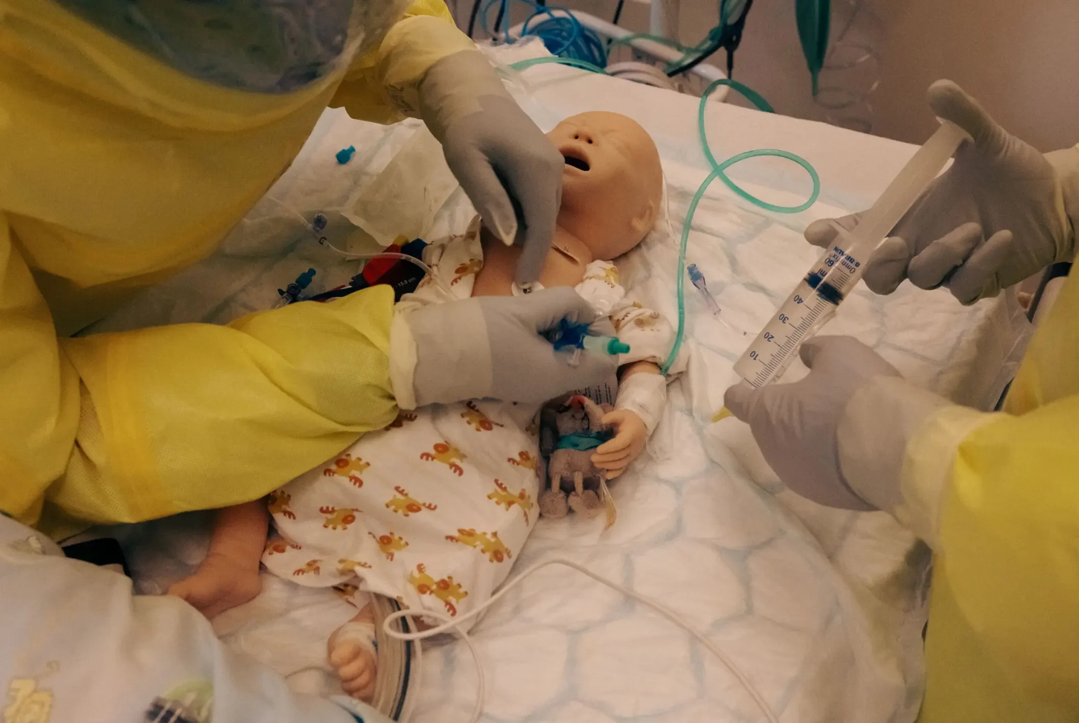 Bildet viser en simuleringsdukke som er baby.