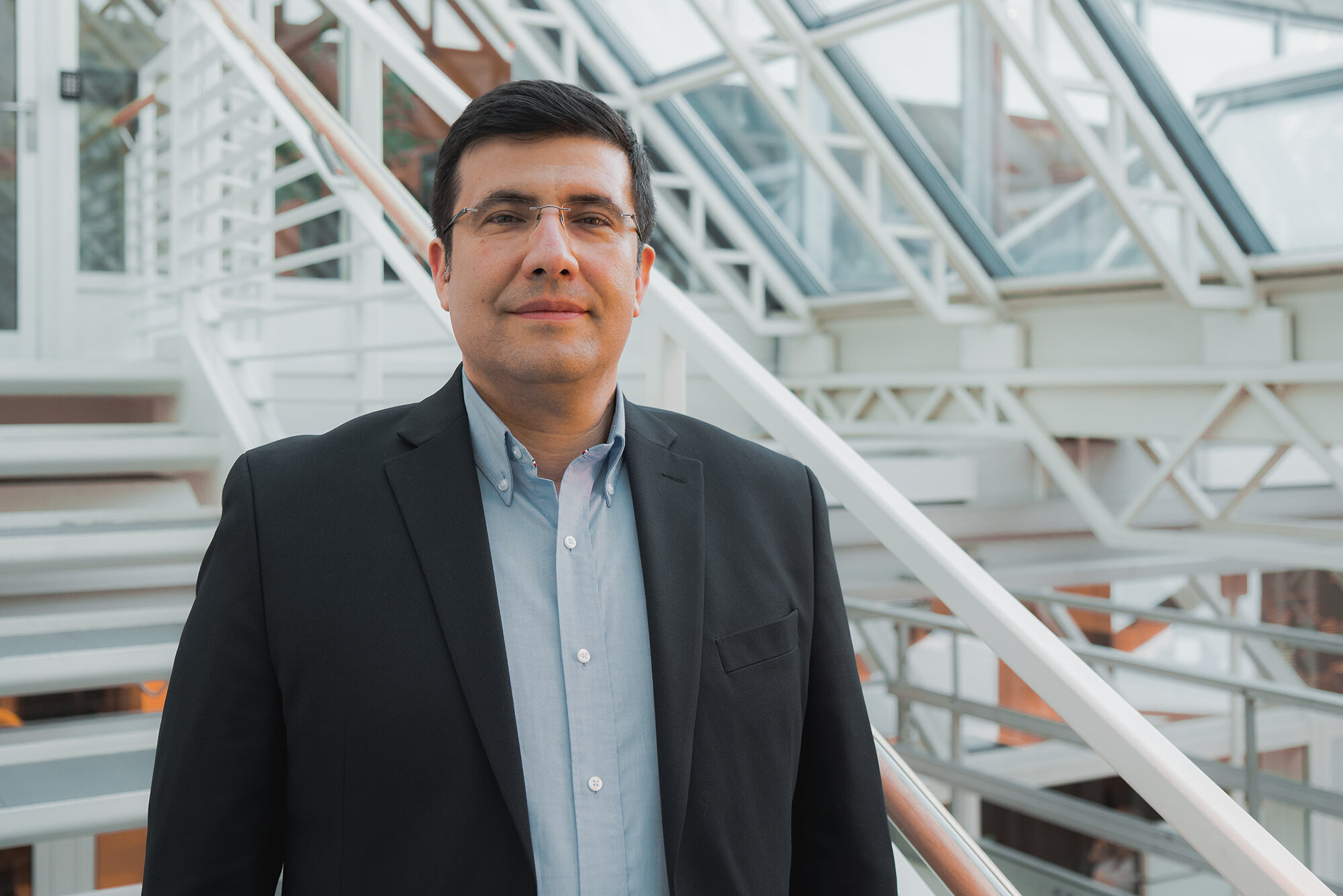 Bildet viser professor Adnan Kisa