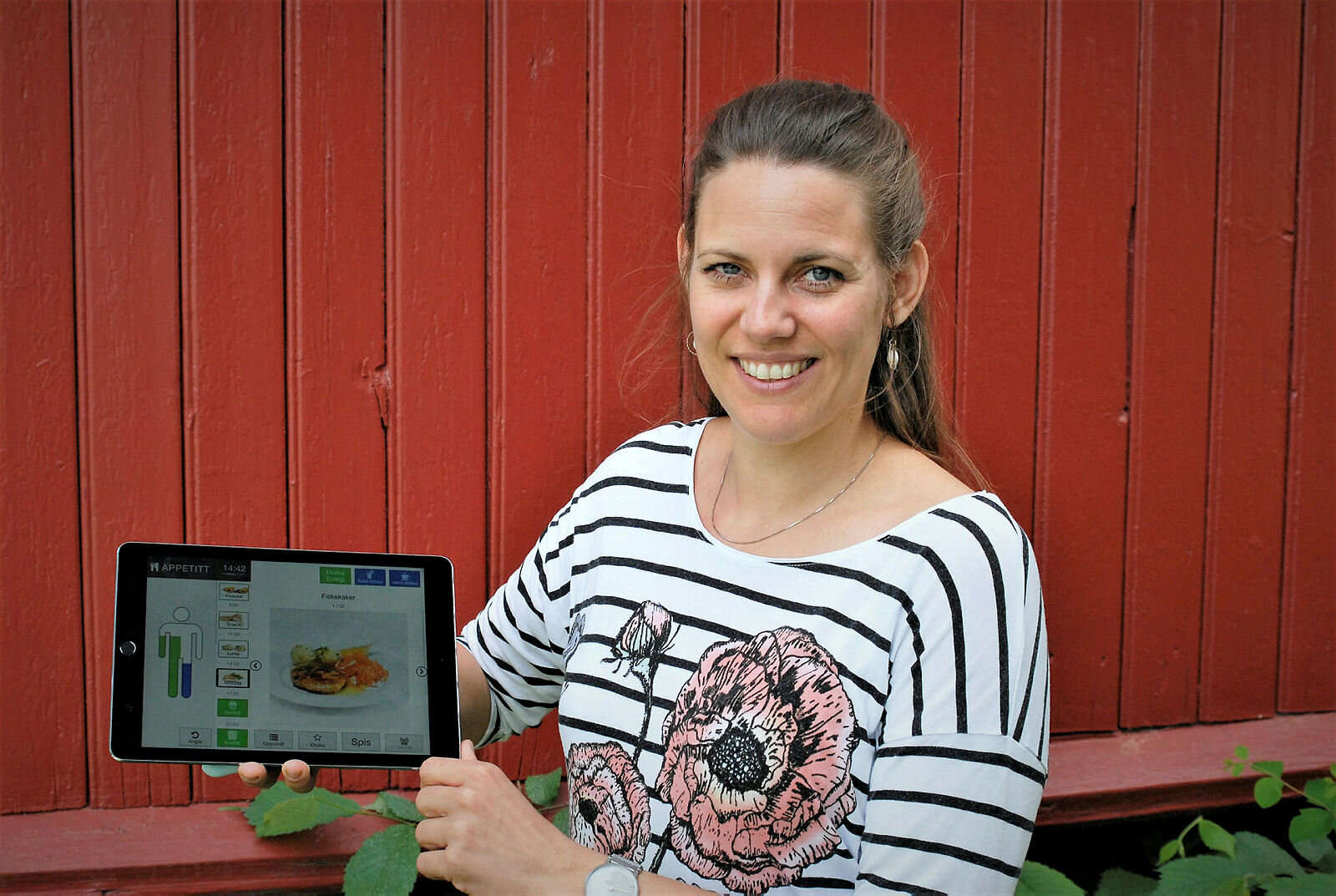 Caroline Farsjø er doktorgradsstipendiat på det treårige prosjektet Appetitt, som utvikler og tester en nettbrettsapplikasjon som skal hjelpe eldre med ernæringsmessige utfordringer.