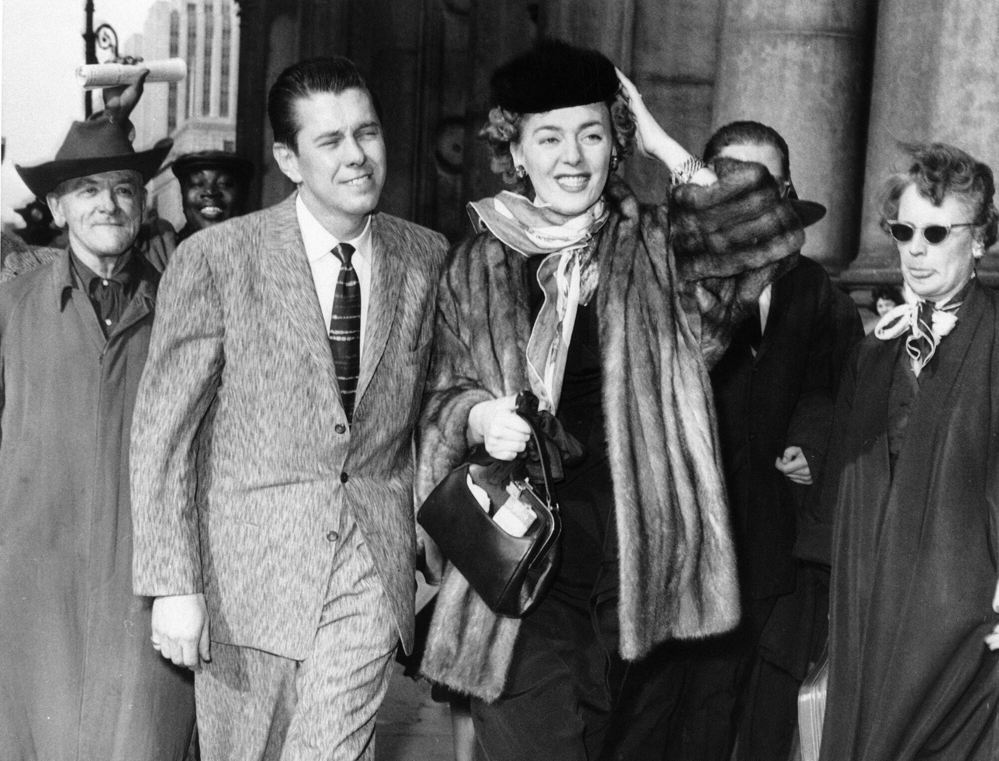 Christine Jorgensen og Howard J. Knox. Foto Scanpix/Ap Jacob Harris Christine Jorgensen og Howard J. Knox. Foto Scanpix/Ap Jacob Harris