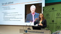 Maja Eilertsen holder foredrag bildet viser Maja Eilertsen som holder foredrag
