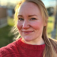 Bildet viser et portrett av Stine-Mari Andreassen