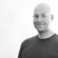 Bildet viser et portrett av Rolf-Andre Oxholm