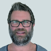 Bildet viser et portrett av Øyvind Tveite